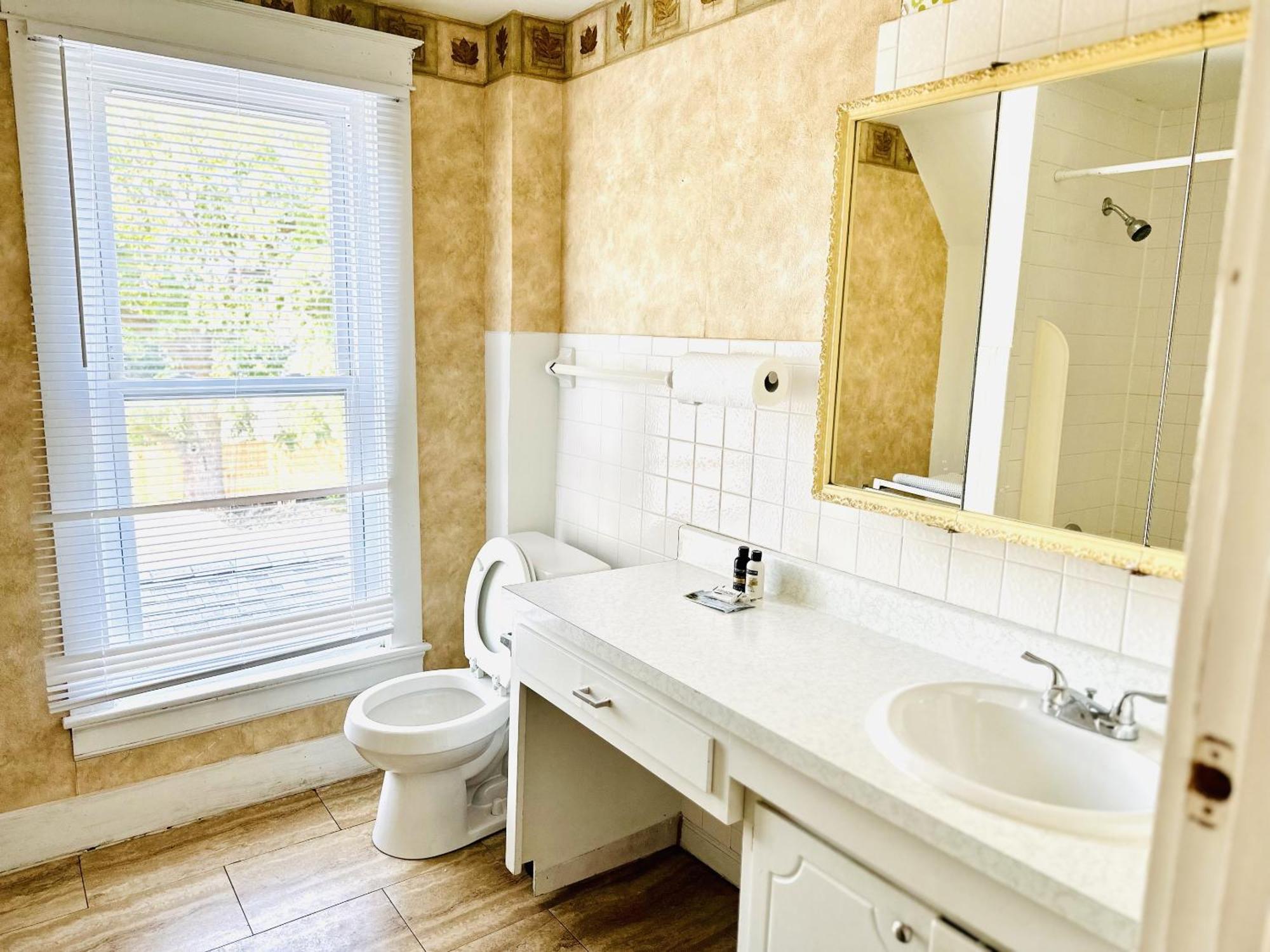 Speedway Legacy Inn インディアナポリス 部屋 写真